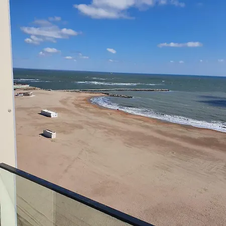 Armonia Valurilor ,beachfront Dream Apartment Constanţa