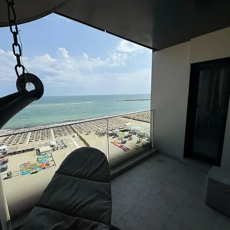 Armonia Valurilor ,beachfront Dream Apartment Constanţa