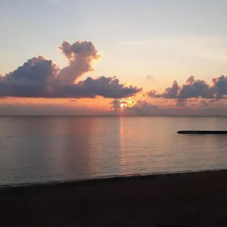 Apartamento Armonia Valurilor ,beachfront Dream *